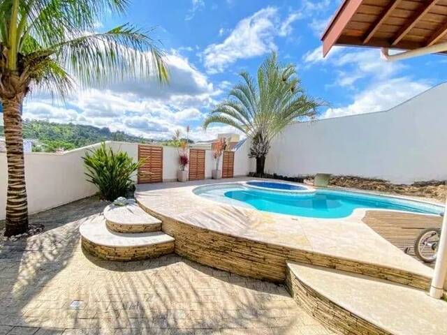 #56 - Casa para Venda em Vinhedo - SP - 2